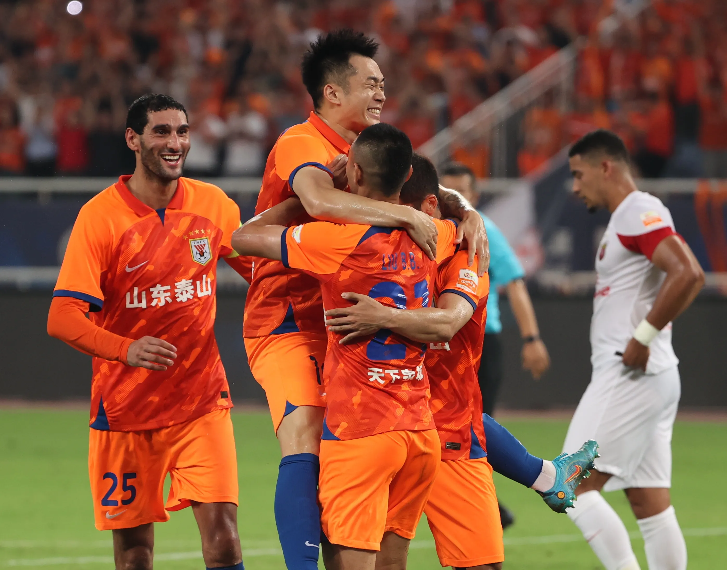 包含北京队对阵黑龙江队，谁将赢得比赛胜利？的词条